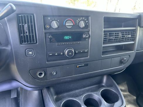 Used 2013 Chevrolet Express 1500 w/ Power Package image 10