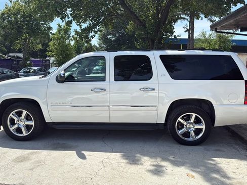 Used 2014 Chevrolet Suburban LTZ AWD/4WD image 8