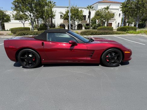 Used 2006 Chevrolet Corvette Convertible w/ Preferred Equipment Group image 5