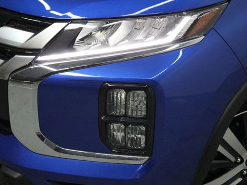 New 2026 Mitsubishi Outlander Sport SE image 2