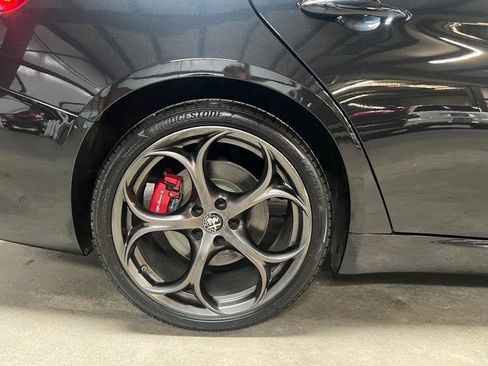 Used 2021 Alfa Romeo Giulia Ti Sport image 10