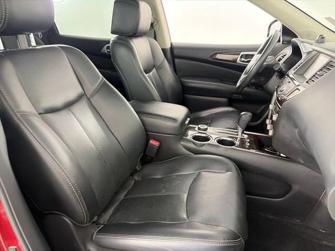 Used 2016 Nissan Pathfinder Platinum w/ Family Entertainment Package AWD/4WD image 33