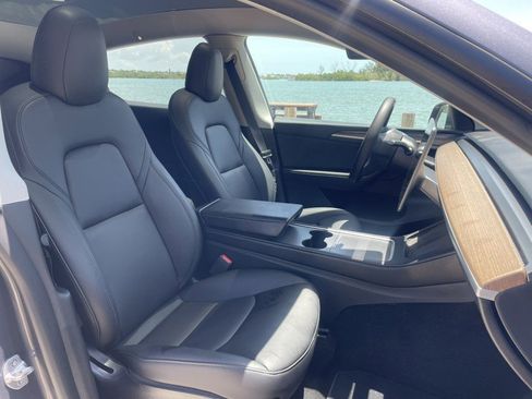 Used 2023 Tesla Model Y AWD image 7