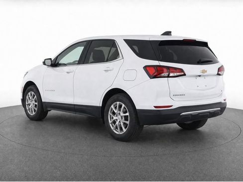 Used 2024 Chevrolet Equinox LT FWD image 7