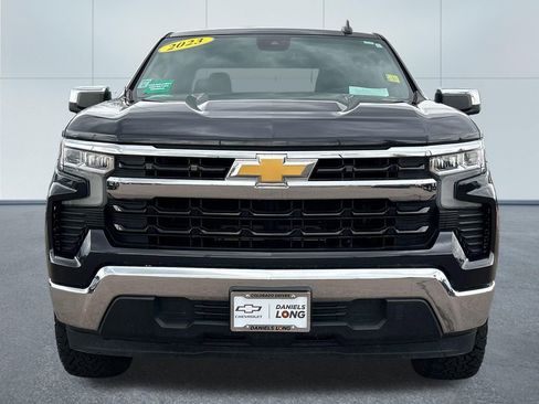 Used 2023 Chevrolet Silverado 1500 LT w/ Protection Package RWD image 3