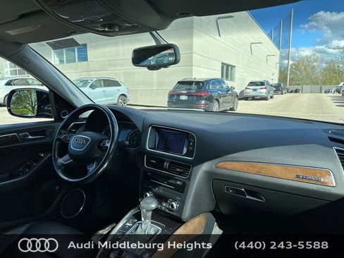 Used 2016 Audi Q5 2.0T Premium Plus w/ Technology Package AWD/4WD image 19