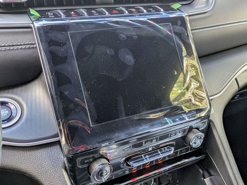 New 2025 Jeep Grand Cherokee L Altitude image 18