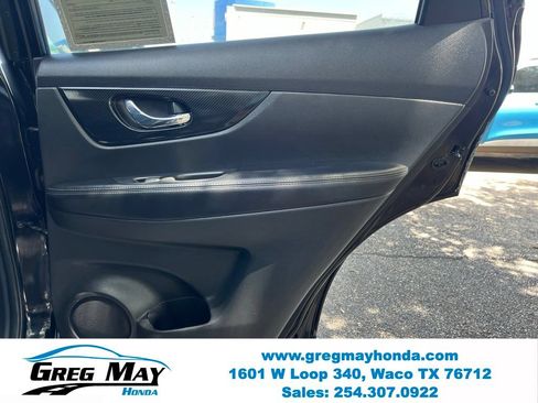 Used 2018 Nissan Rogue SL FWD image 14