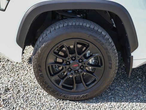 Used 2024 Toyota Tundra Limited w/ TRD Off-Road Package AWD/4WD image 9