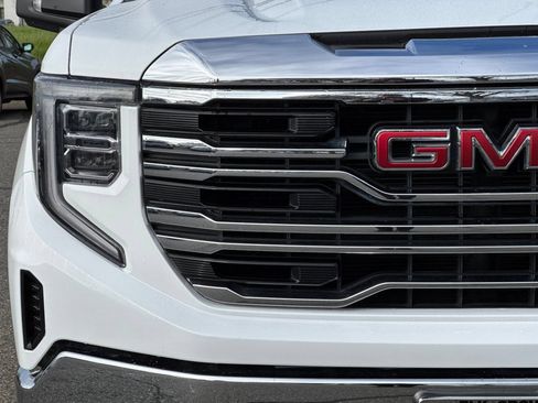 Used 2024 GMC Sierra 1500 SLT AWD/4WD image 45