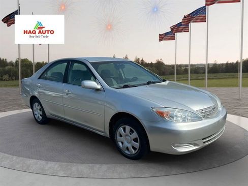 Used 2002 Toyota Camry SE image 3