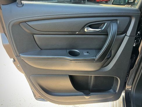 Used 2015 Chevrolet Traverse LT w/ LPO, 'HIT The Road' Package image 18