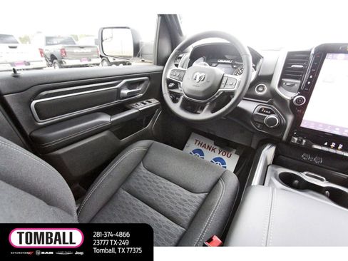 Used 2025 RAM 1500 Lone Star image 9