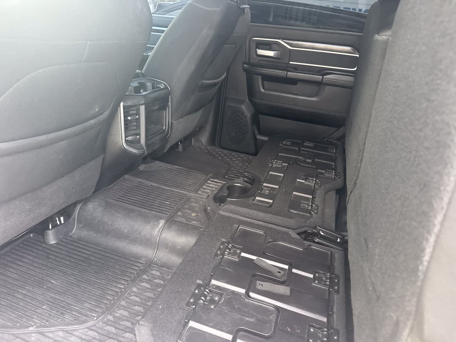 Used 2020 RAM 2500 Big Horn w/ Night Edition AWD/4WD image 10