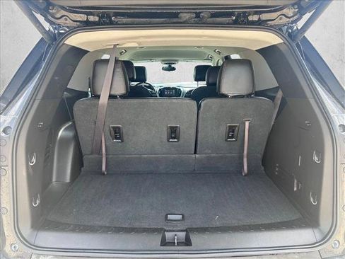 Used 2019 Chevrolet Traverse LT FWD image 6
