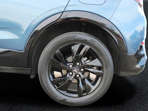 Used 2024 Buick Encore GX Sport Touring image 10