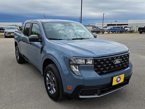 Used 2025 Ford Maverick XLT FWD image 7