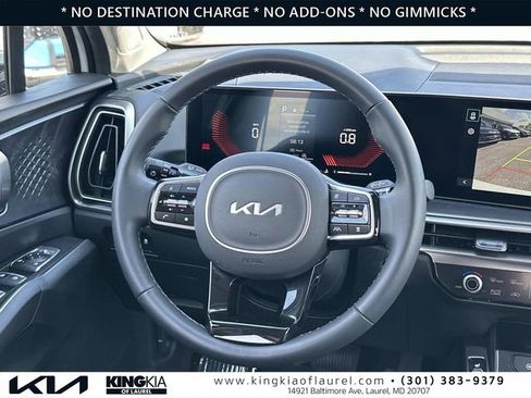 Used 2025 Kia Sorento EX AWD/4WD image 8