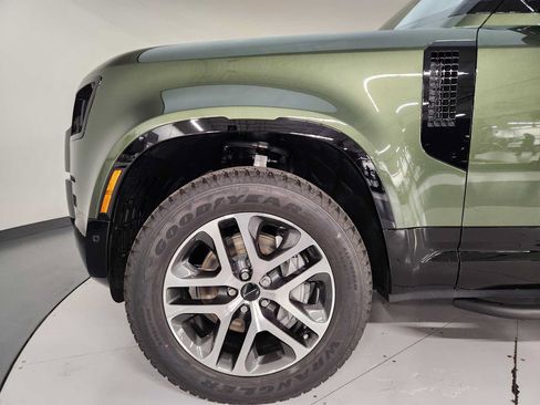 New 2026 Land Rover Defender 110 X-Dynamic SE AWD/4WD image 19