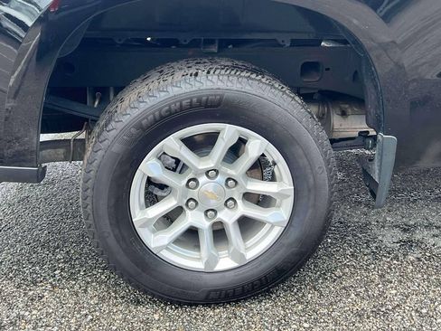 Used 2024 Chevrolet Silverado 1500 LT AWD/4WD image 11