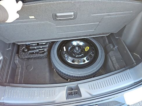 Used 2024 Buick Encore GX Sport Touring image 27