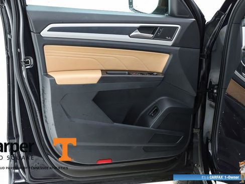 Used 2022 Volkswagen Atlas Cross Sport SEL Premium R-Line image 18