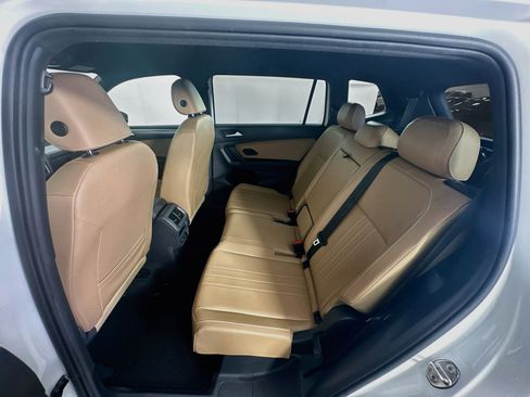 Used 2022 Volkswagen Tiguan SE R-Line FWD image 26
