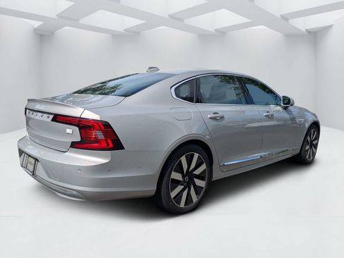 New 2024 Volvo S90 T8 Ultimate w/ Lounge Package AWD/4WD image 3