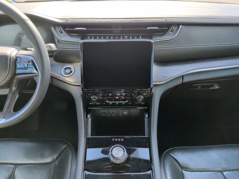 Used 2023 Jeep Grand Cherokee L Overland image 31