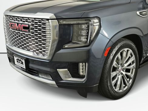Used 2021 GMC Yukon Denali w/ Denali Ultimate Package AWD/4WD image 11