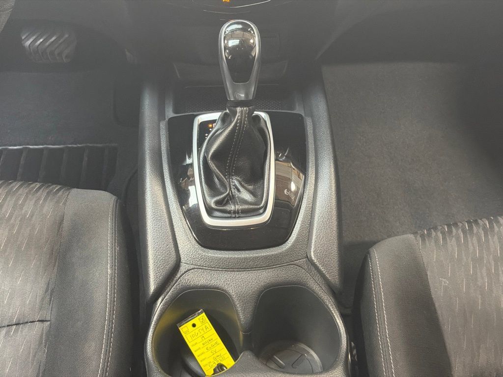 Used 2019 Nissan Rogue SV AWD/4WD image 16