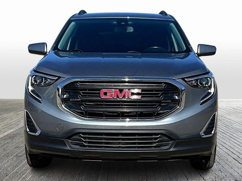 Used 2021 GMC Terrain SLE w/ Driver Convenience Package image 3