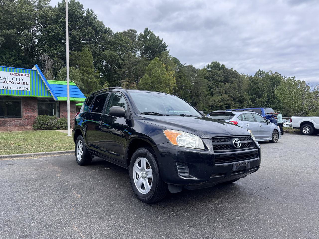 Used 2011 Toyota RAV4 2WD w/ Base L4 Extra Value Pkg image 3