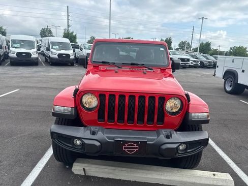 Used 2021 Jeep Wrangler Unlimited Sahara AWD/4WD image 5