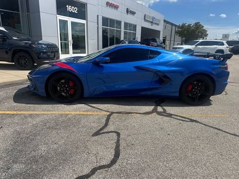 Used 2021 Chevrolet Corvette Stingray Preferred Cpe w/ 2LT RWD image 4