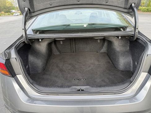 Used 2024 Nissan Altima 2.5 SV image 37