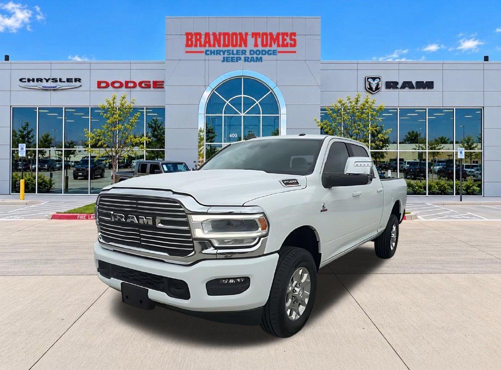 Used 2024 RAM 2500 Laramie w/ Safety Group AWD/4WD image 2