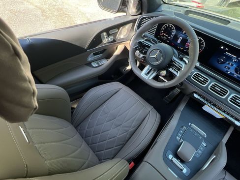 New 2026 Mercedes-Benz GLS 63 AMG 4MATIC image 16