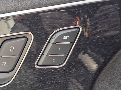 Used 2023 Audi Q7 3.0T Premium Plus AWD/4WD image 7