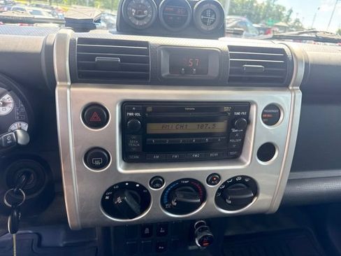 Used 2008 Toyota FJ Cruiser 4WD image 26