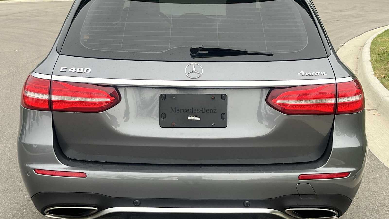 Certified 2017 Mercedes-Benz E 400 4MATIC Wagon image 19