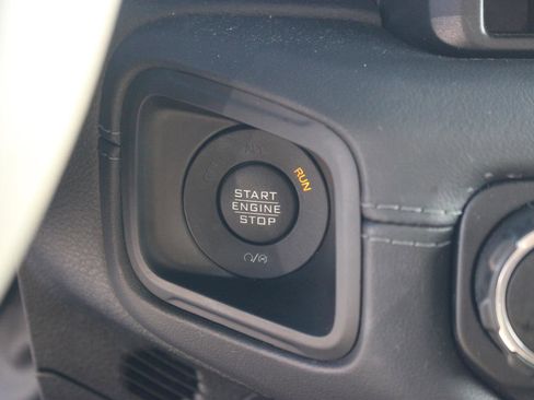 Used 2024 Jeep Wrangler Unlimited Sahara AWD/4WD image 27