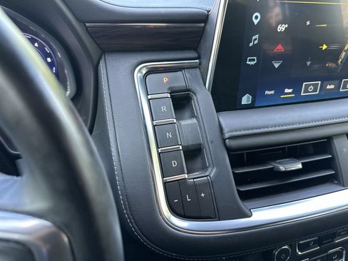Used 2023 Chevrolet Tahoe Z71 w/ Z71 Off-Road Package AWD/4WD image 20
