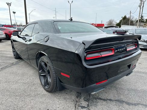Used 2015 Dodge Challenger R/T w/ Quick Order Package 22B R/T image 38