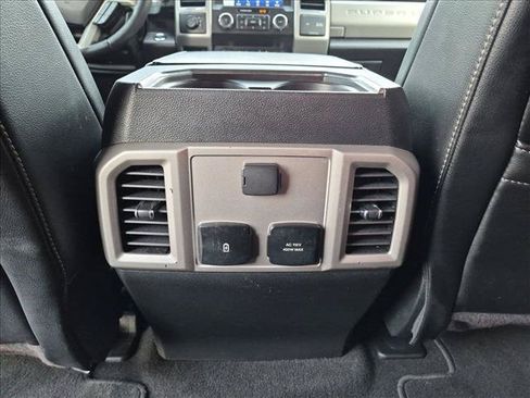 Used 2020 Ford F450 Lariat w/ Lariat Ultimate Package AWD/4WD image 17