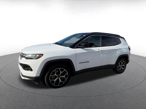 Used 2025 Jeep Compass Limited AWD/4WD image 6