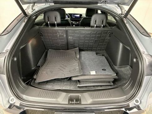 Used 2024 Buick Envista Sport Touring w/ Convenience I Package FWD image 24