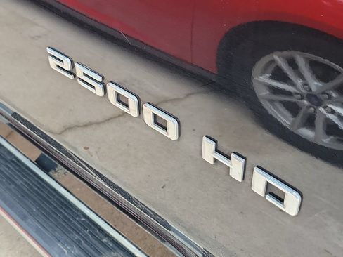Used 2020 Chevrolet Silverado 2500 High Country w/ Z71 Off-Road Package AWD/4WD image 15
