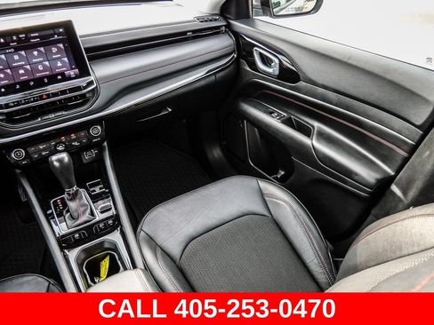 Used 2022 Jeep Compass Trailhawk AWD/4WD image 35