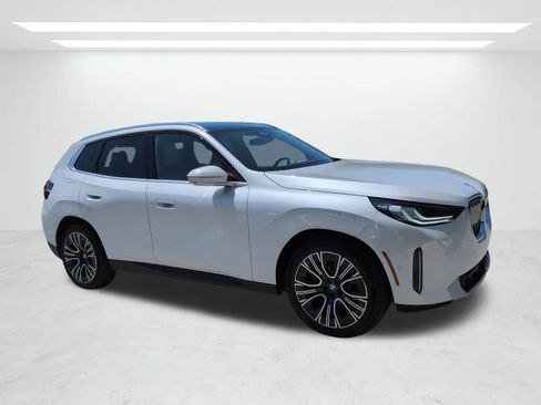 New 2026 BMW X3 xDrive30i w/ Premium Package AWD/4WD image 2